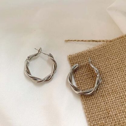 Pendientes minimalistas - Image 3