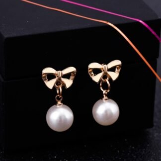 Pendientes de perla con lazo
